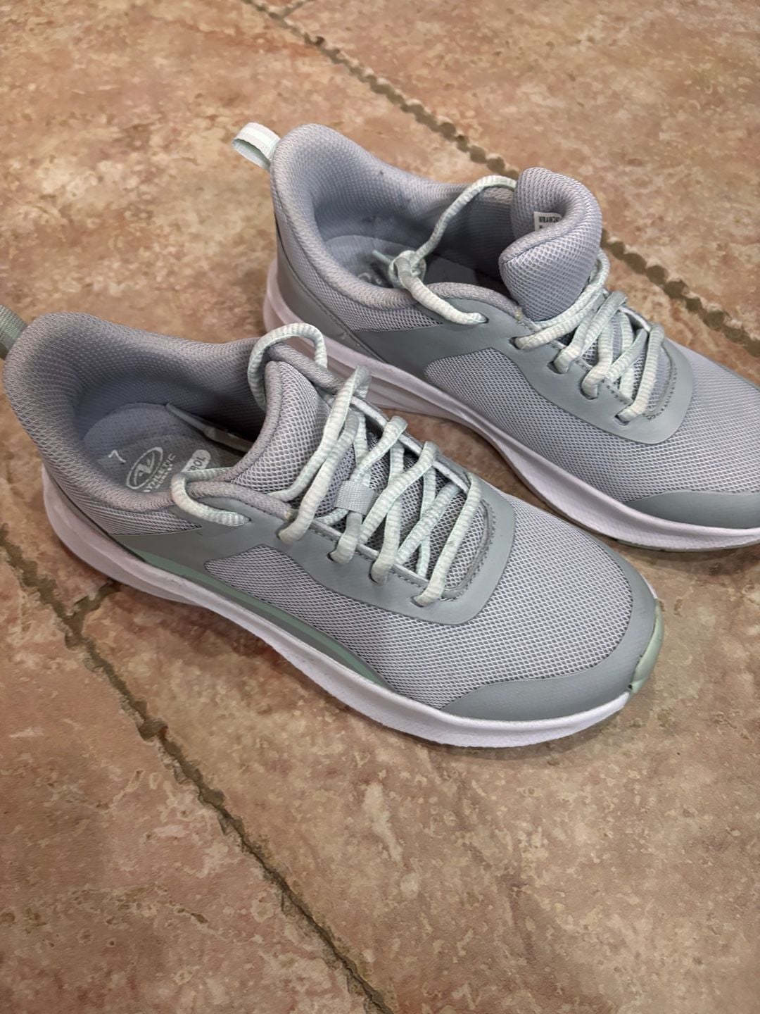 Athletic Works Lifestyle Mesh Jogger Sneakers Size 7 Gray 3