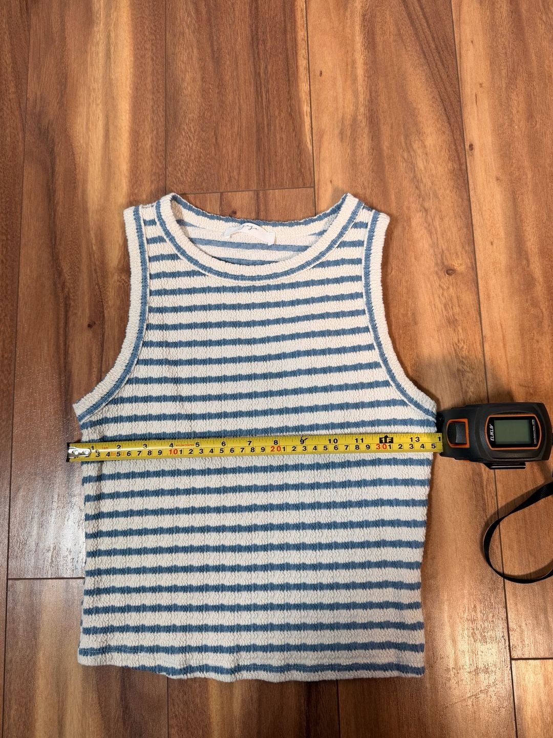 Gaze Striped Textured Tank Top 4