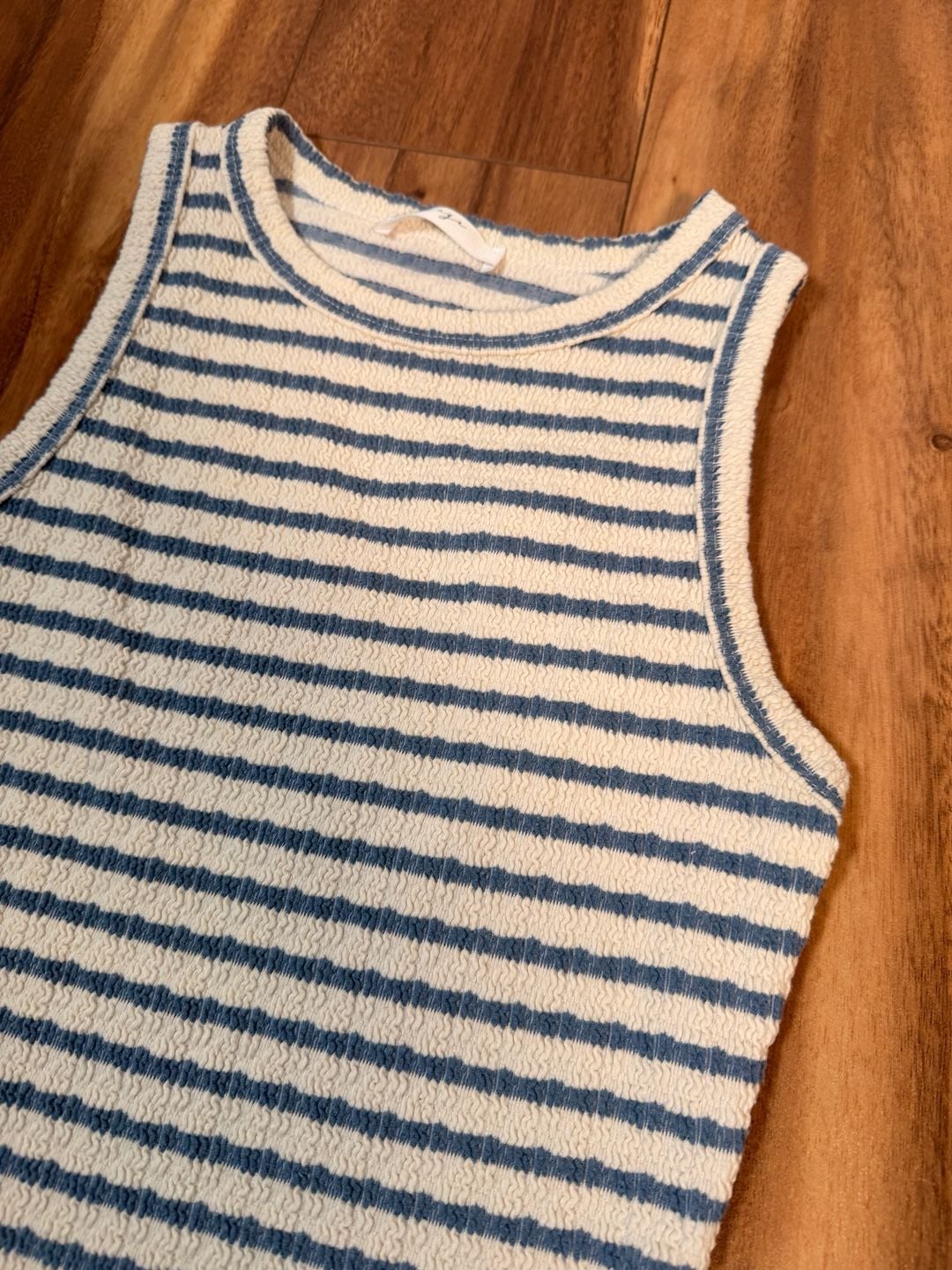 Gaze Striped Textured Tank Top 6