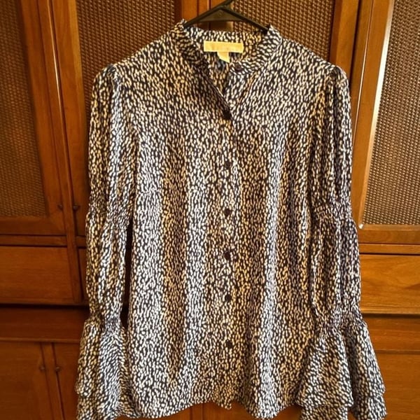 Michael Michael Kors Blouse Size XS Blue White Printed Bell Sleeve Top
