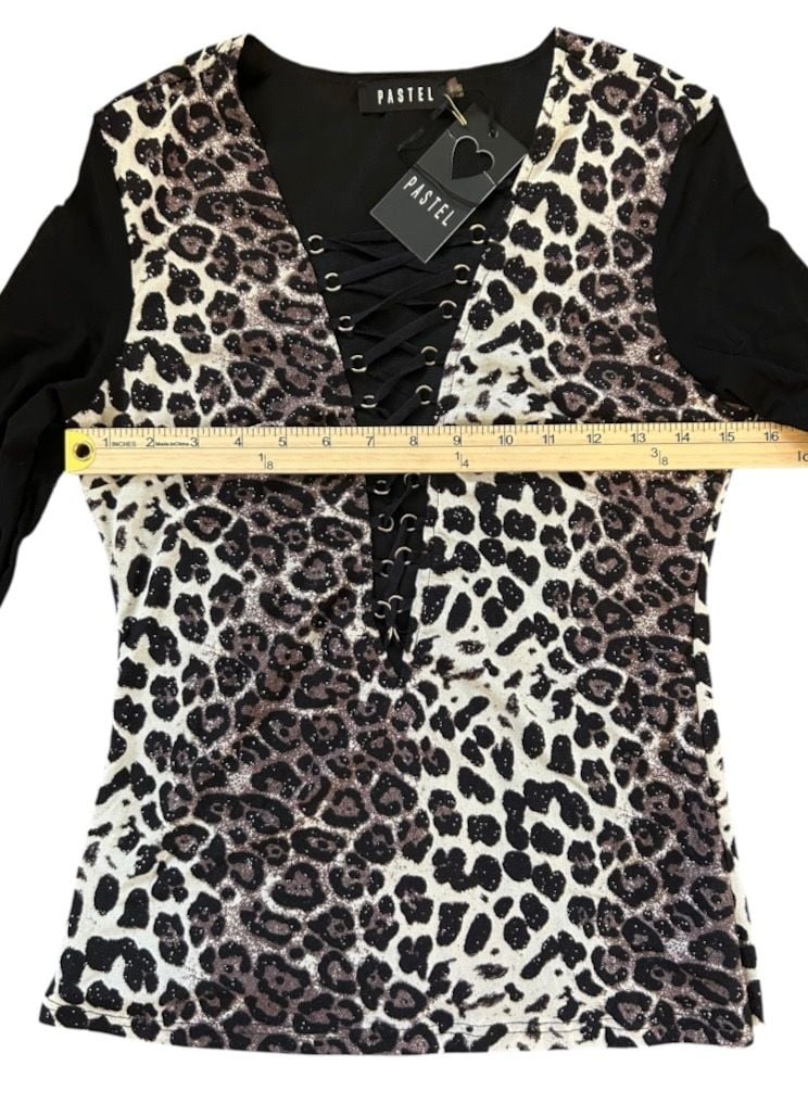 NWT Pastel Leopard Lace-Up Top Size M Black Animal Print Y2K 5