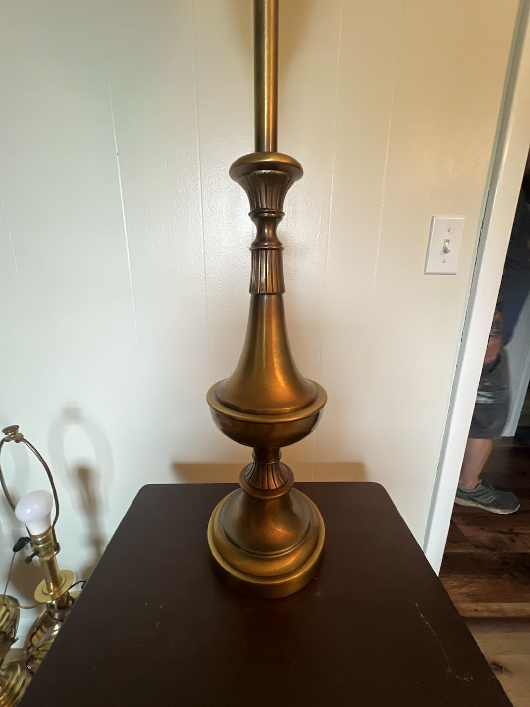 Stiffel Rembrandt Hollywood Regency Torchiere Lamp Brass Milk Glass 3