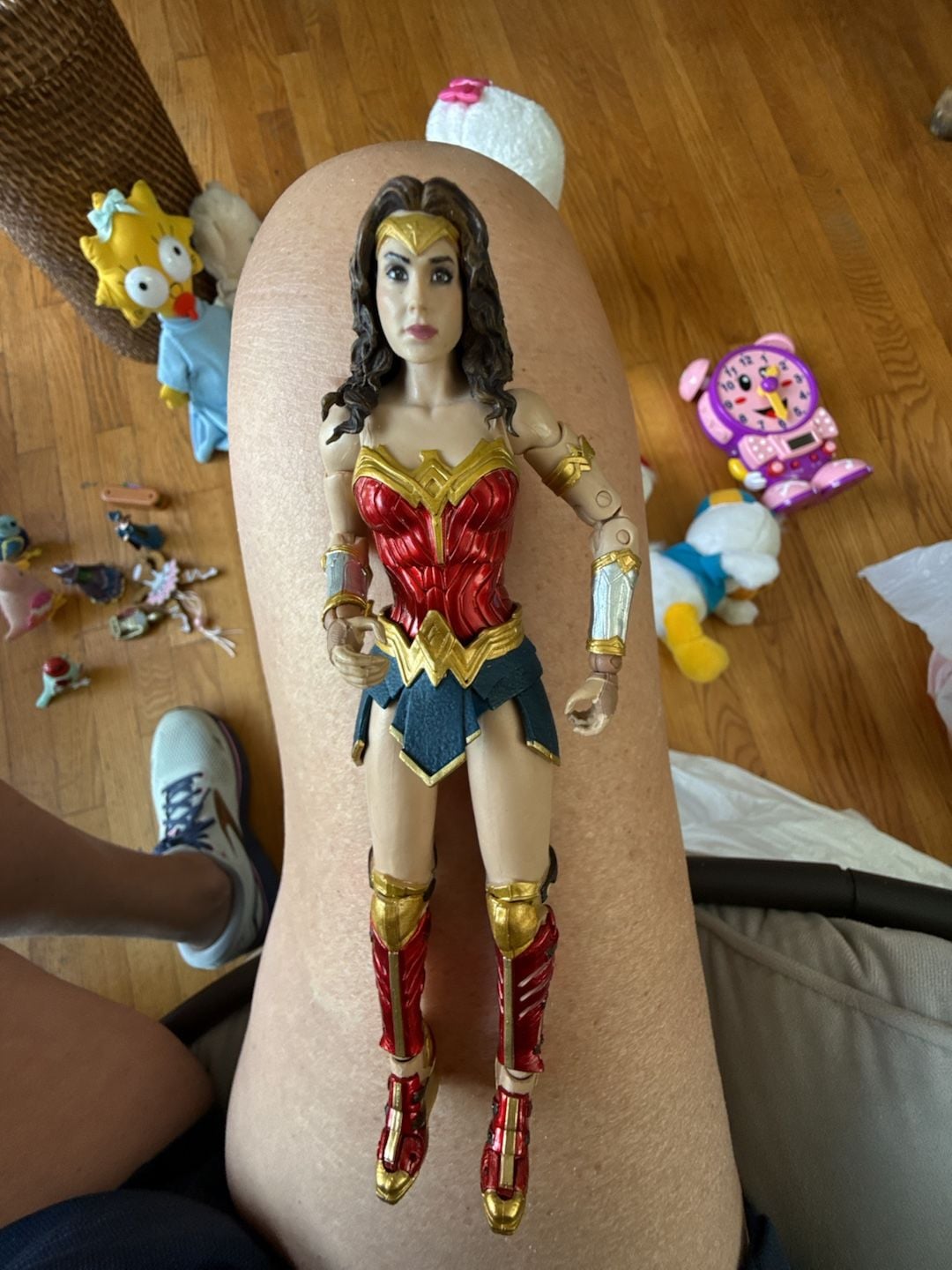 DC Comics Multiverse Wonder Woman 6-Inch Action Figure 1