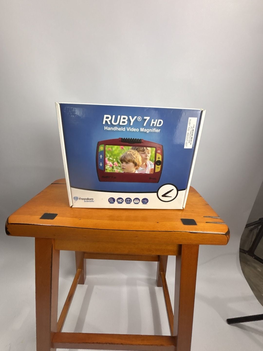 Freedom Scientific Ruby 7 HD Handheld Video Magnifier 1