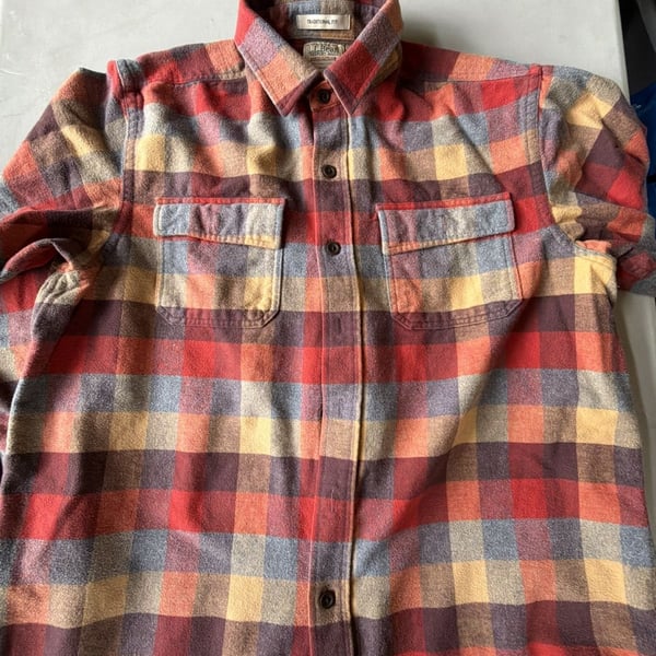 L.L. Bean Chamois Cloth Shirt Size L-Reg Traditional Fit Red Plaid Plaid