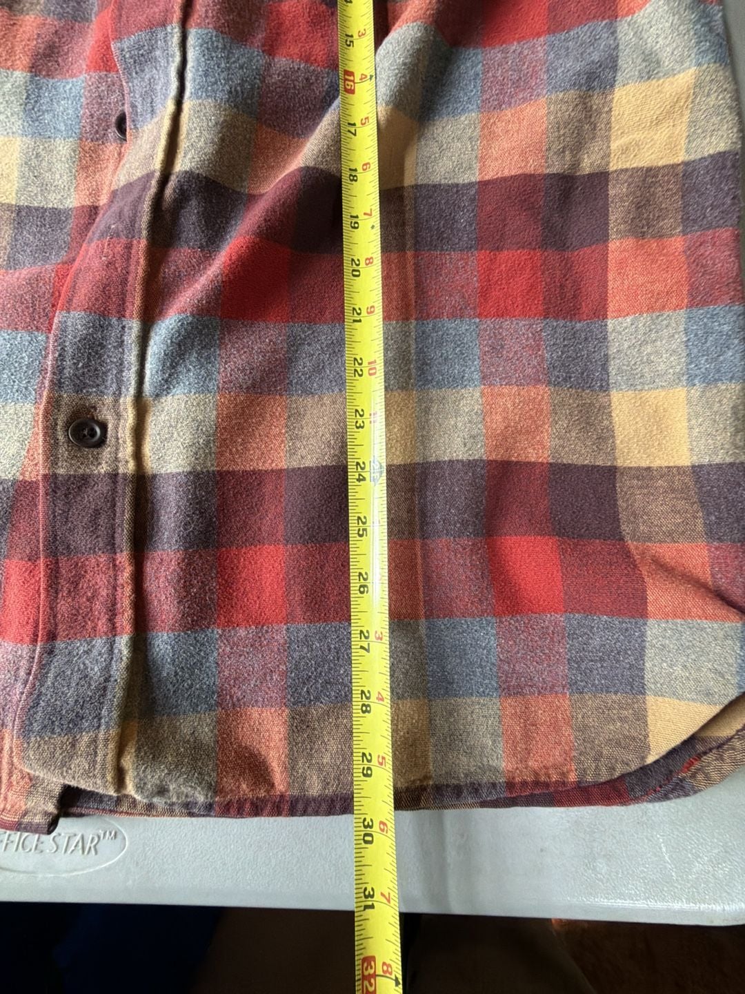L.L. Bean Chamois Cloth Shirt Size L-Reg Traditional Fit Red Plaid Plaid 5