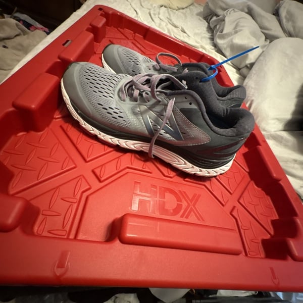 New Balance 840v4 Size 10.5 Gray Purple Running Shoes