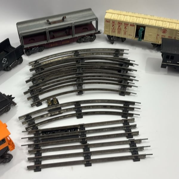 Marx Vintage O Gauge Electric Train Set With Locomotive And Track