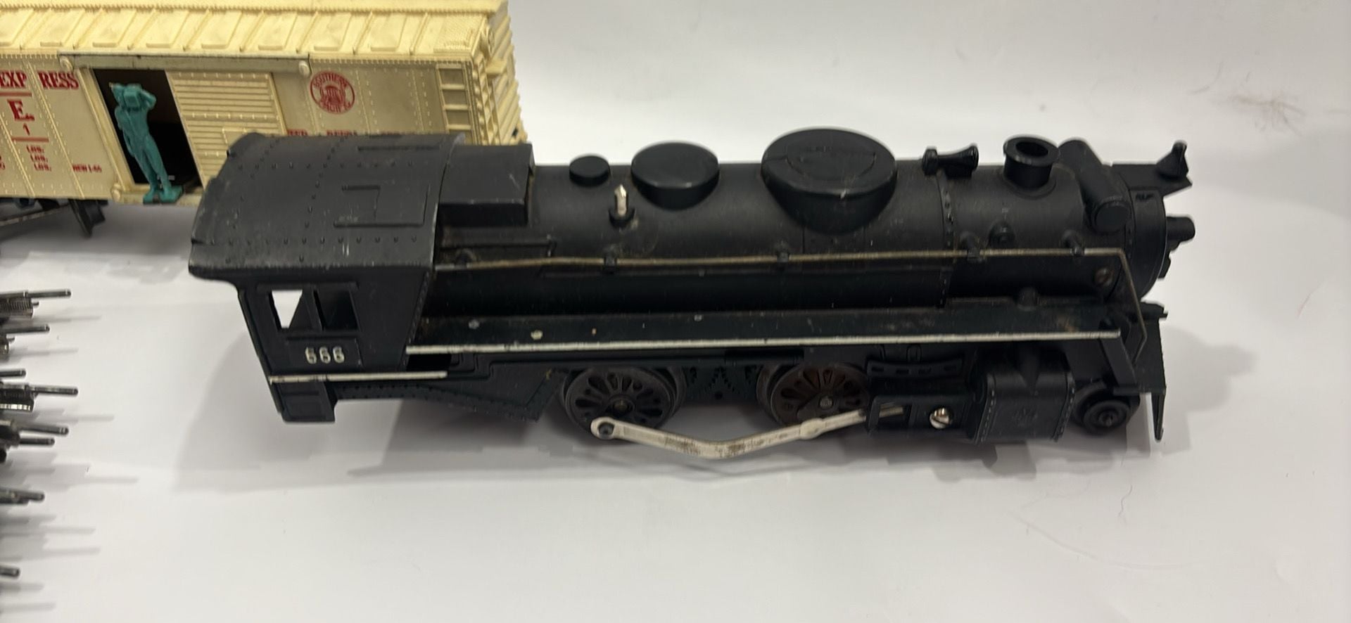Marx Vintage O Gauge Electric Train Set With Locomotive And Track 2