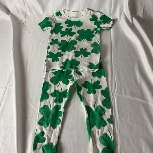 Carter's Pajama Set Size 24M Green