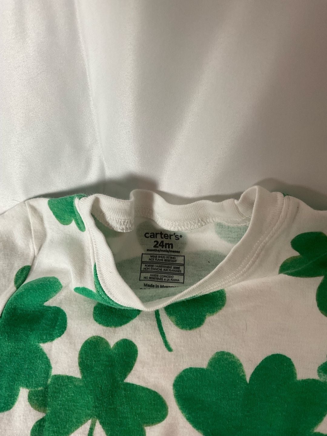 Carter's Pajama Set Size 24M Green 2