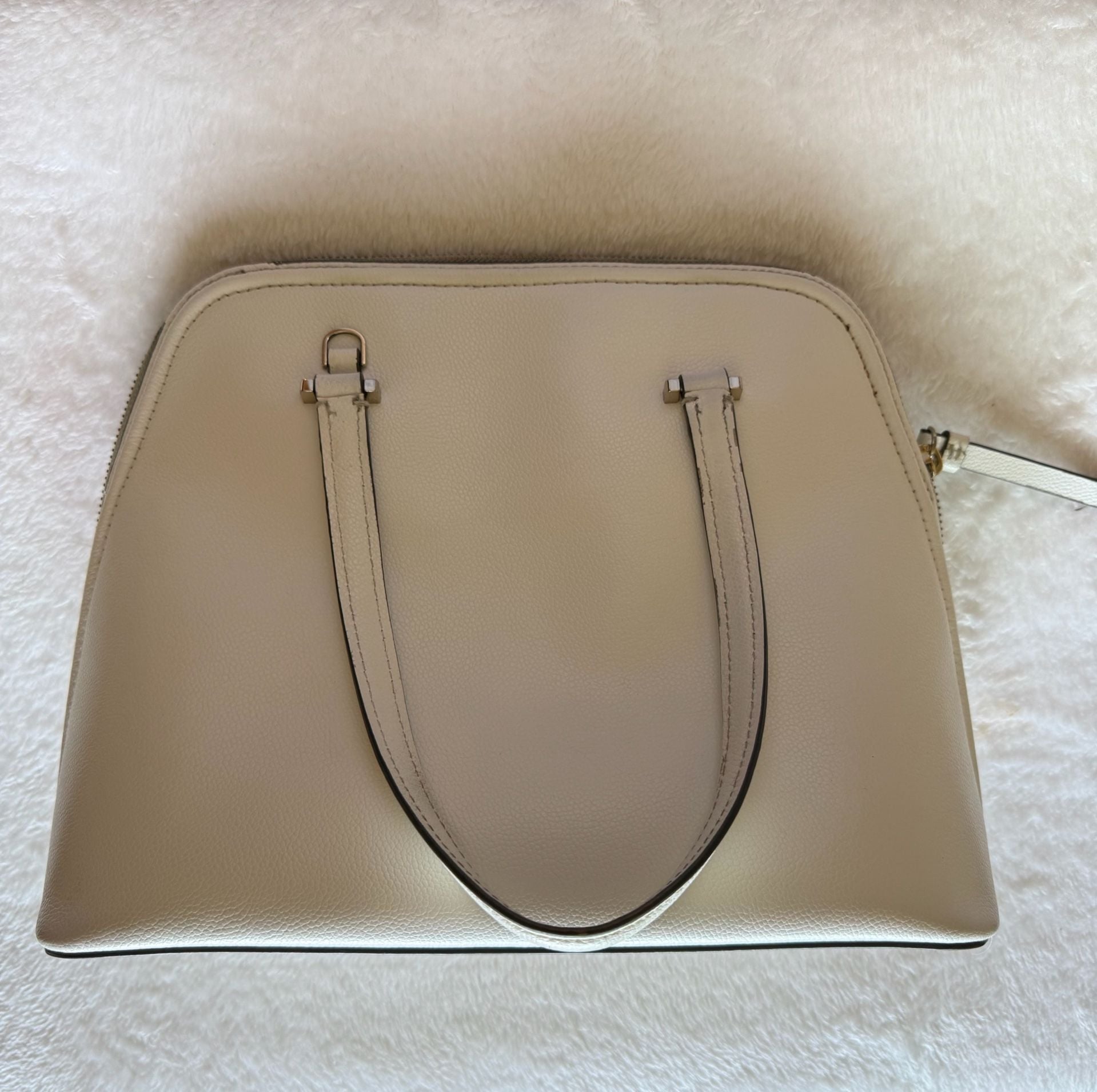 Kate Spade White Pebbled Leather Dome Satchel Crossbody Bag
5