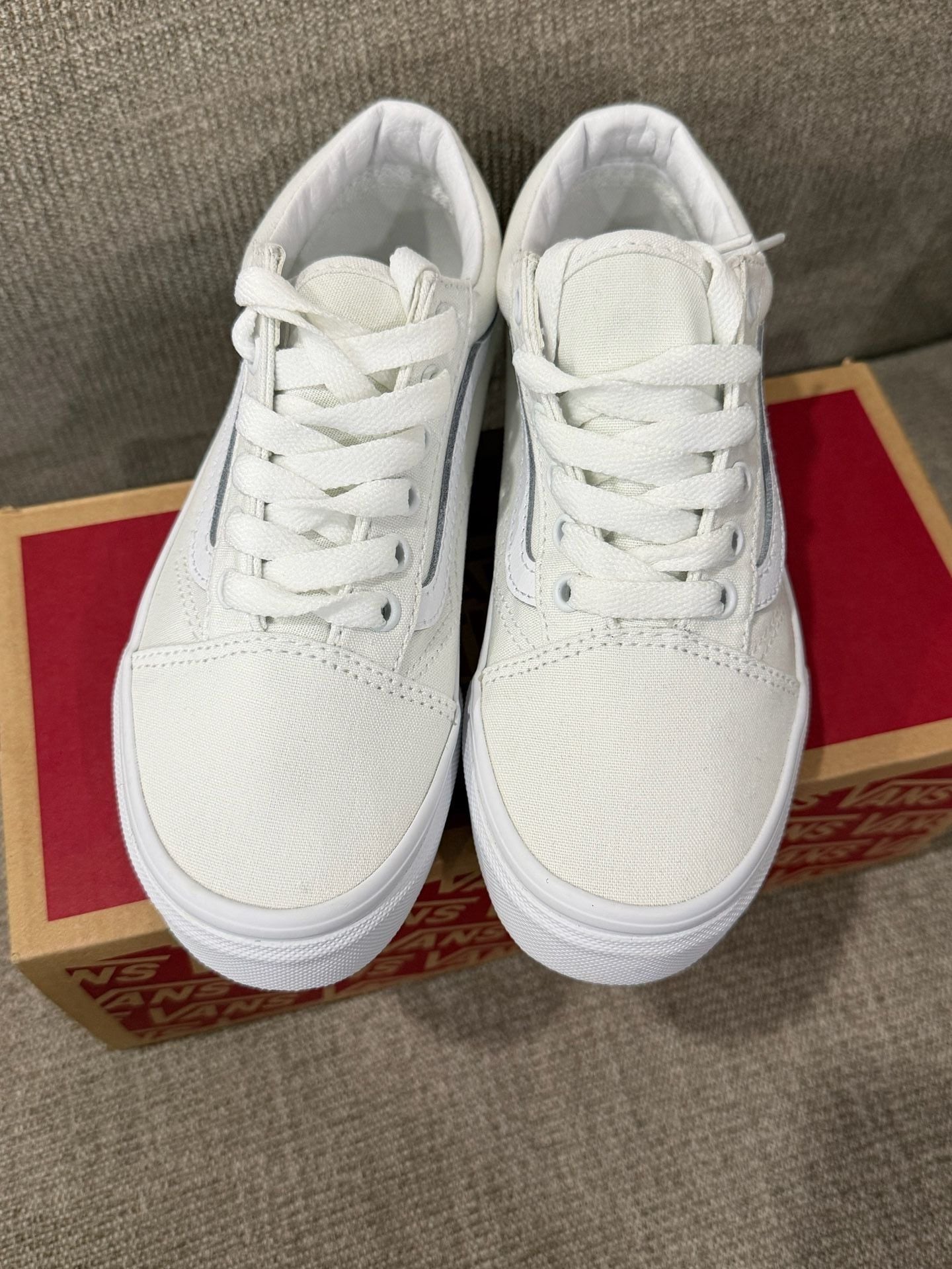 Vans Old Skool Kids Size 1.5 True White Canvas 3