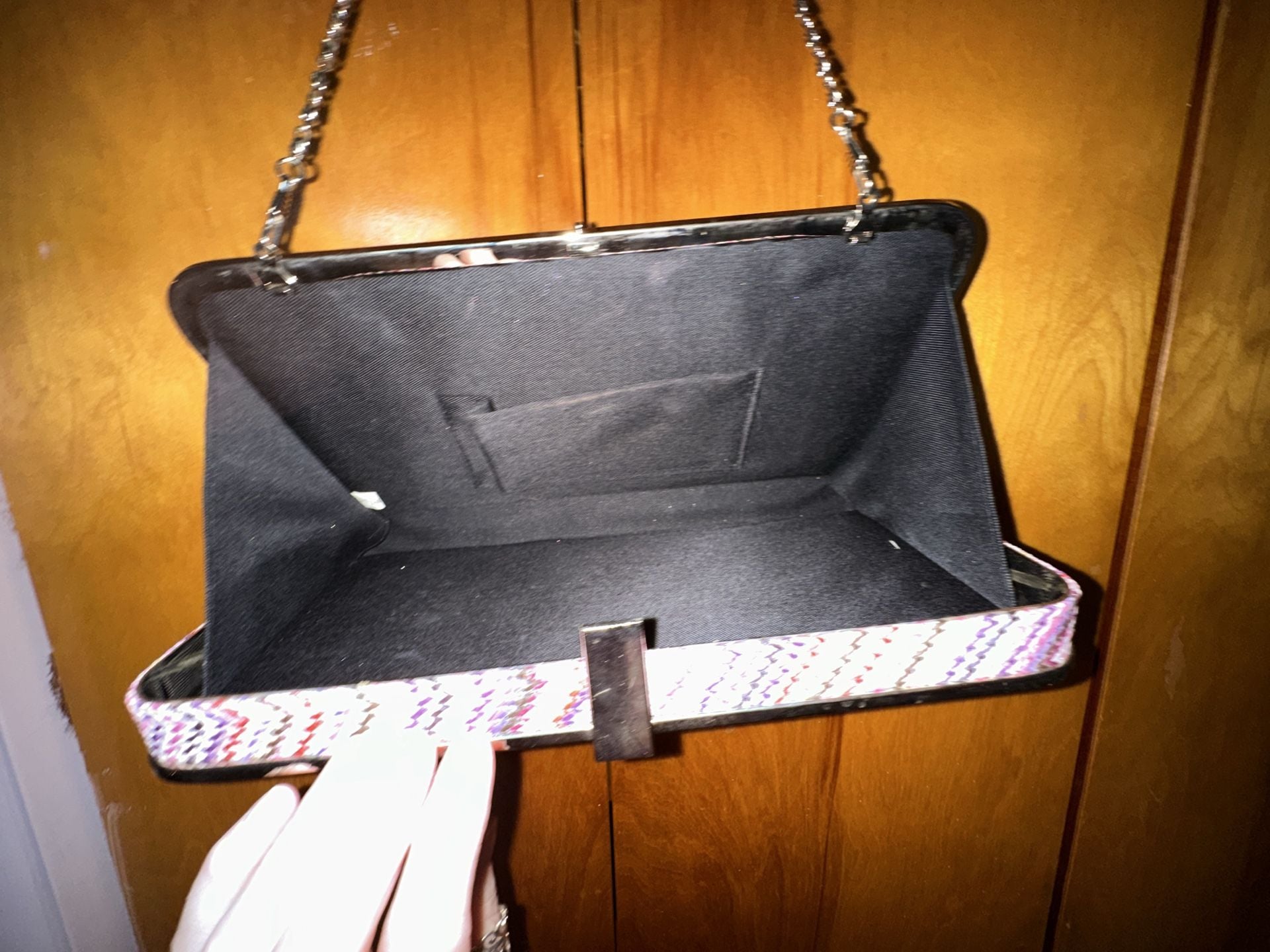 Chevron Print Woven Hard Clutch Crossbody Bag Pink Purple Silver Chain 4