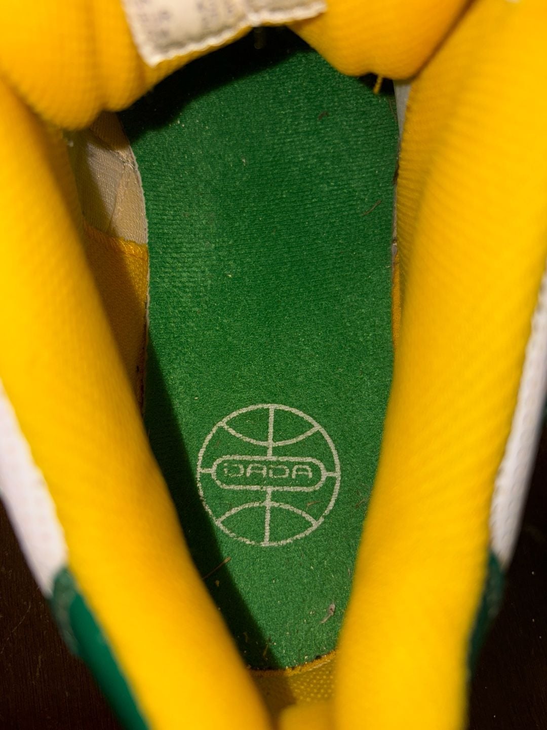 Dada Supreme Green Yellow Retro Basketball Skate Sneakers Men’s 9.5 Y2K 10