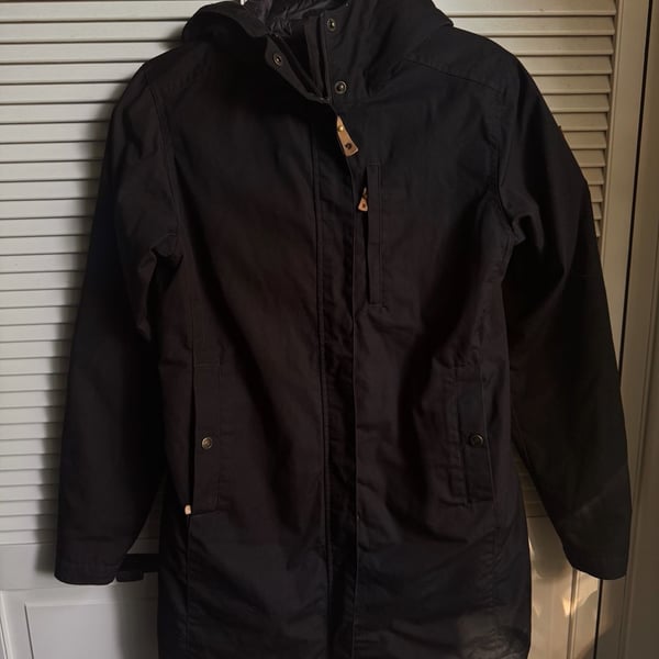 Fjallraven Kiruna Padded Parka Size S Black Winter Coat Jacket