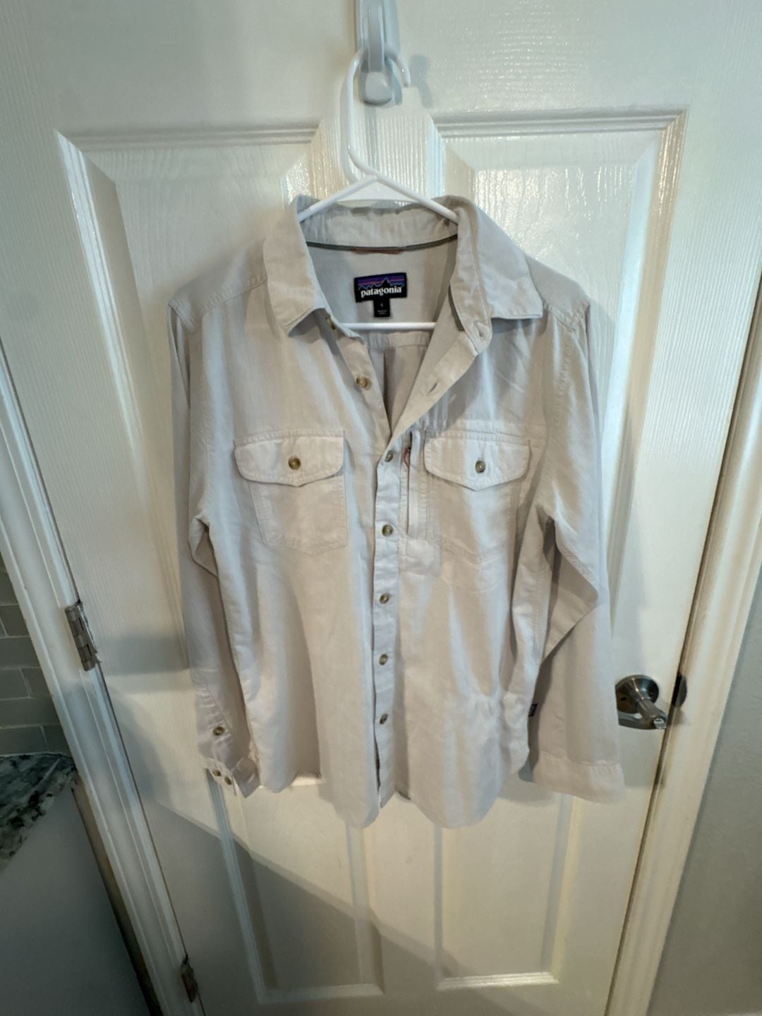 Patagonia Long-Sleeve Shirt Size S Beige Worn Wear 2