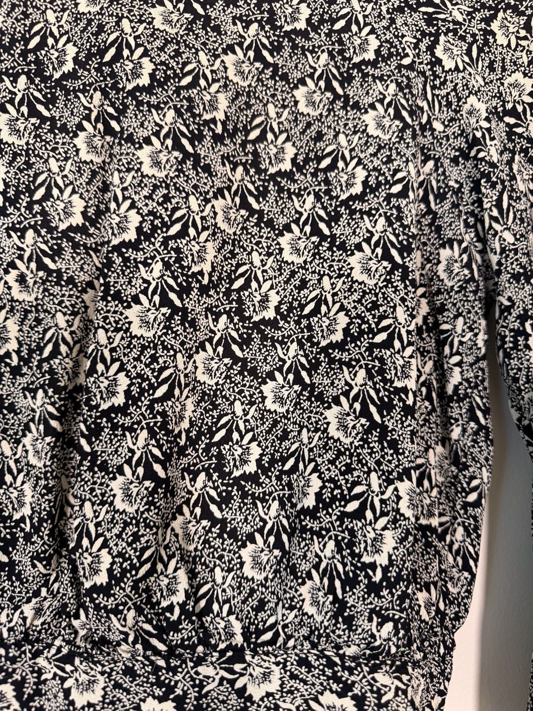 Flynn Skye Floral Tie Back Crop Top Size S Black Long Sleeve 7