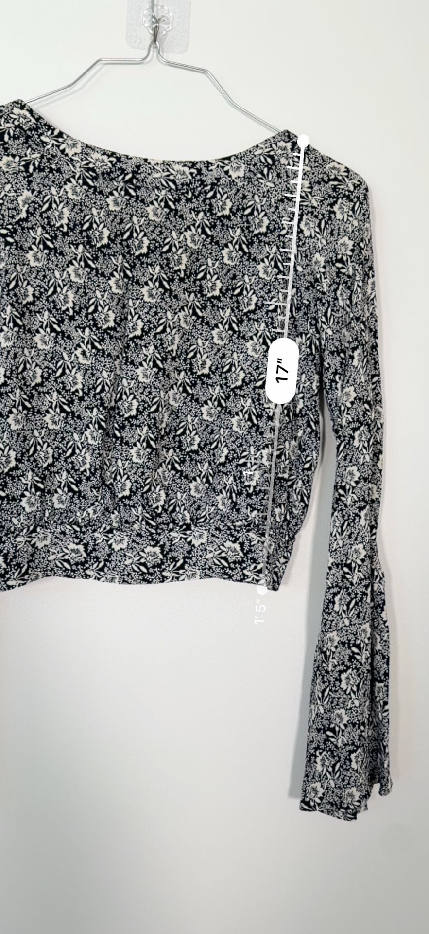 Flynn Skye Floral Tie Back Crop Top Size S Black Long Sleeve 9