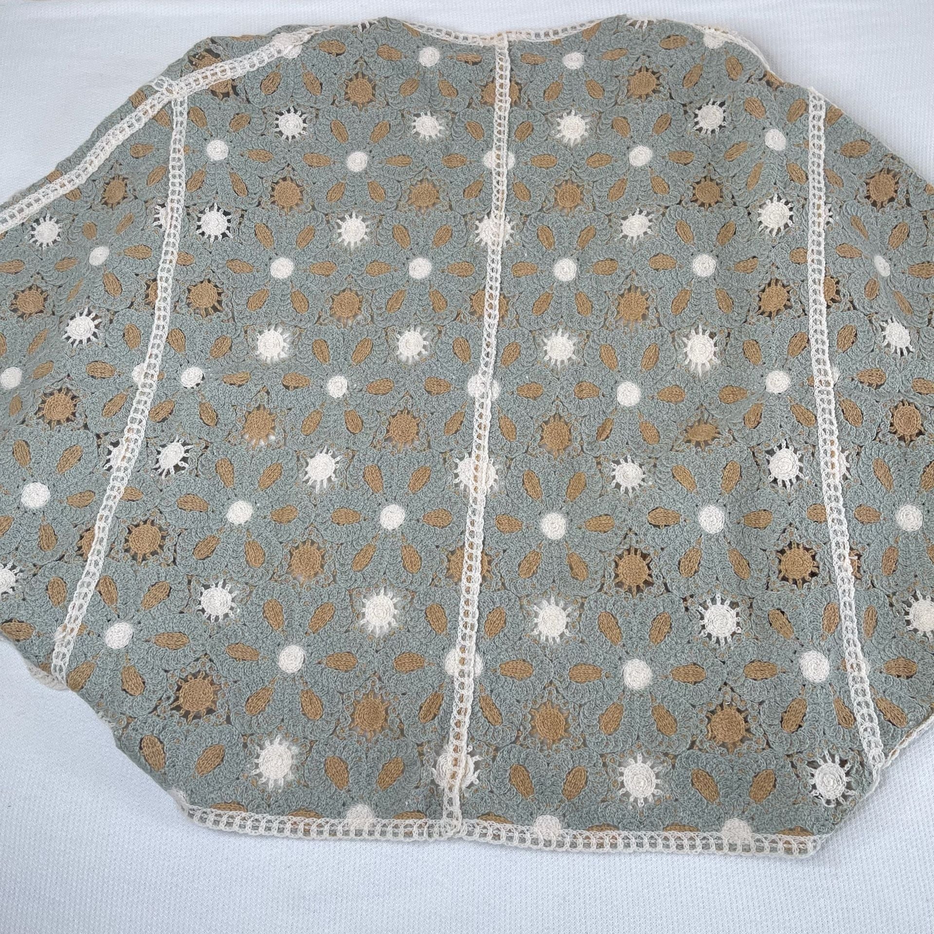 POL Crochet Cardigan One Size Sage Multi Floral Open Front Sweater New 10
