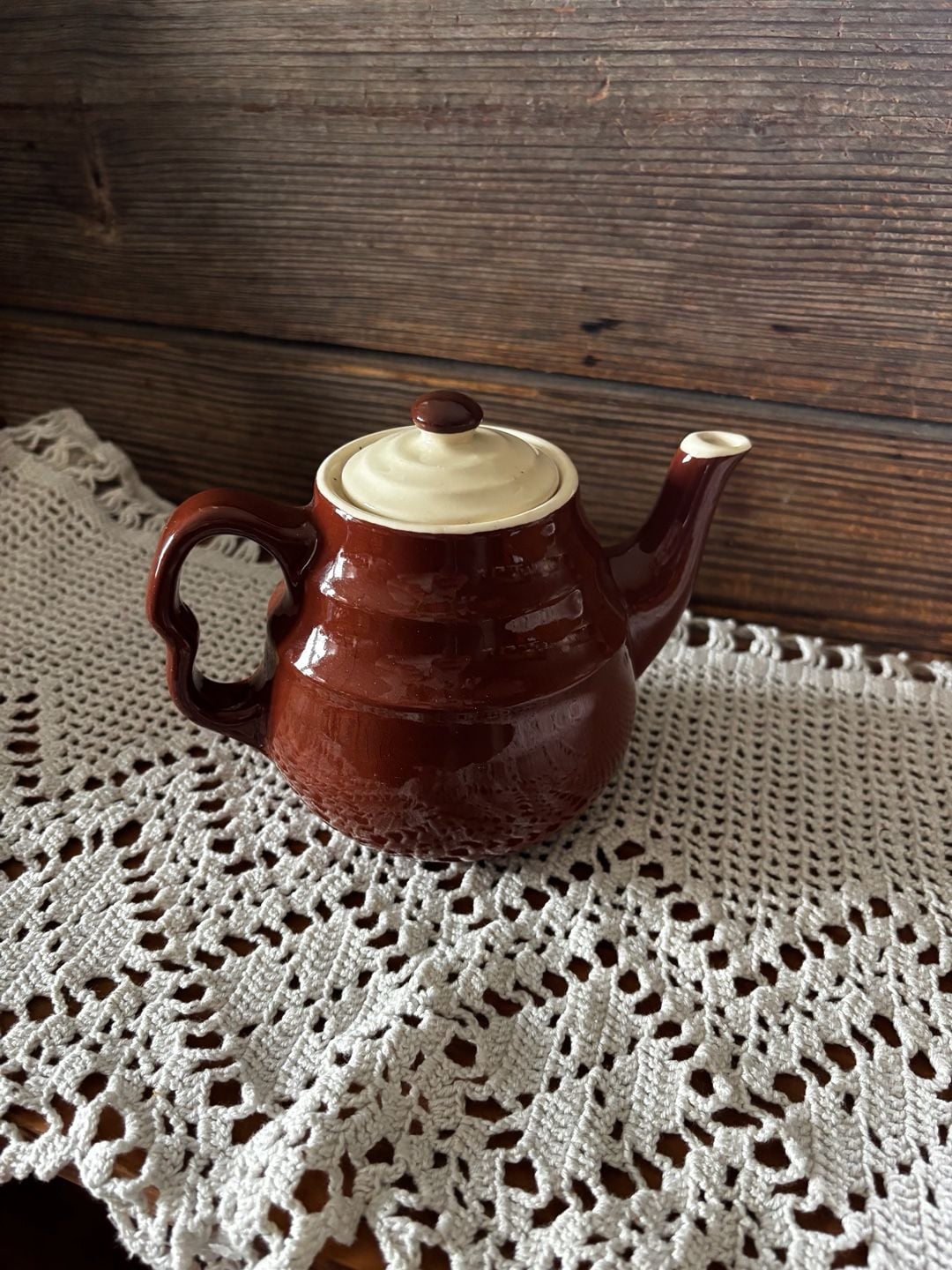 Shawnee Pottery Vintage Teapot Brown Glazed Body Cream Lid Ringware 1