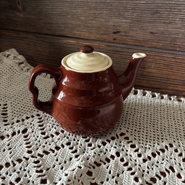 Shawnee Pottery Vintage Teapot Brown Glazed Body Cream Lid Ringware
