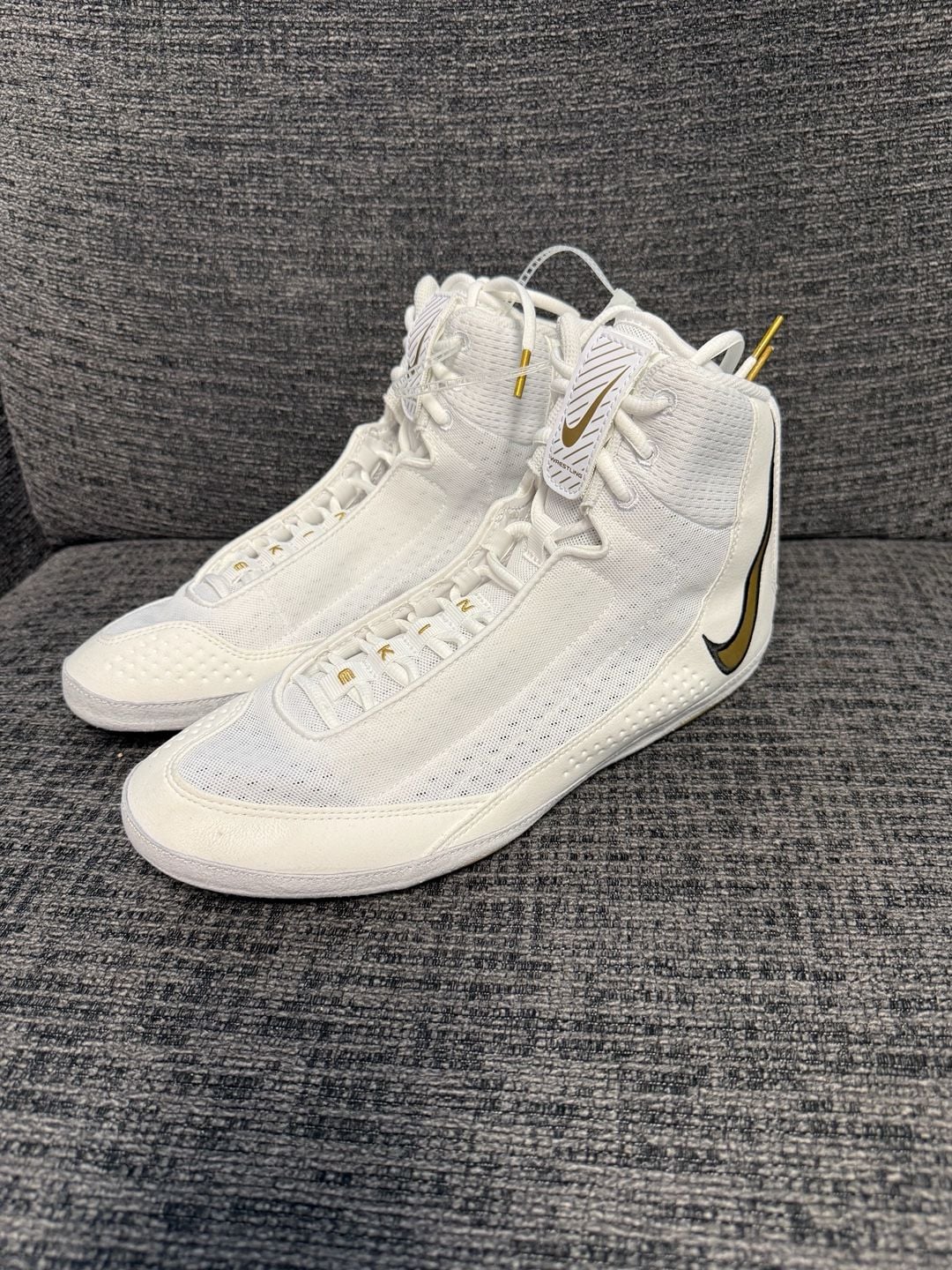 Nike Inflict 4 Wrestling Shoes Size 11 White Gold 2