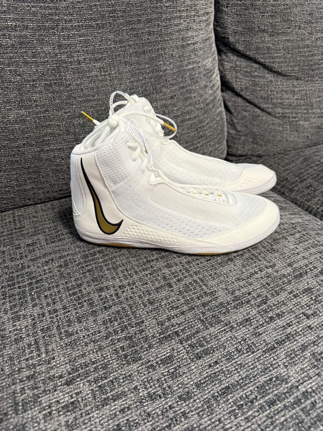 Nike Inflict 4 Wrestling Shoes Size 11 White Gold 3