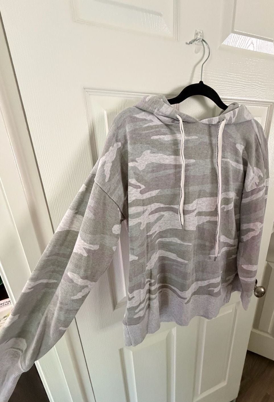 Aerie Camo Oversized Hoodie Size XS Gray Green Pullover Sweatshirt 2