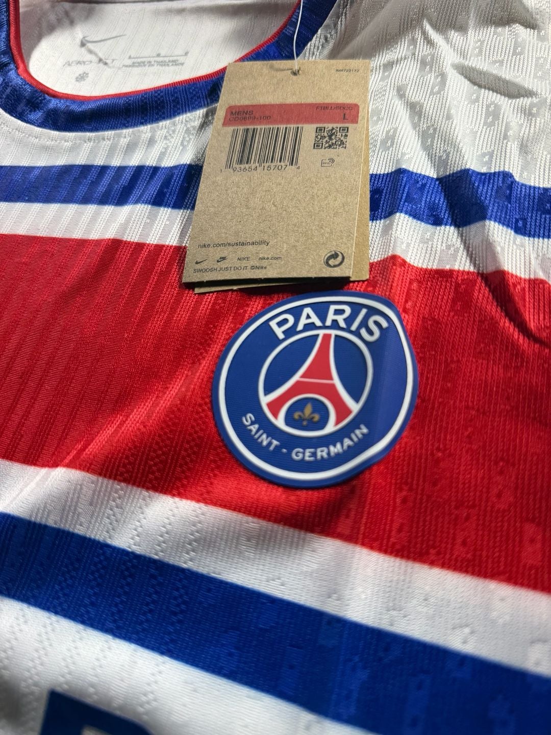 Nike Paris Saint-Germain 2026/2027 Academy Pro Pre-Match Training Jersey 3