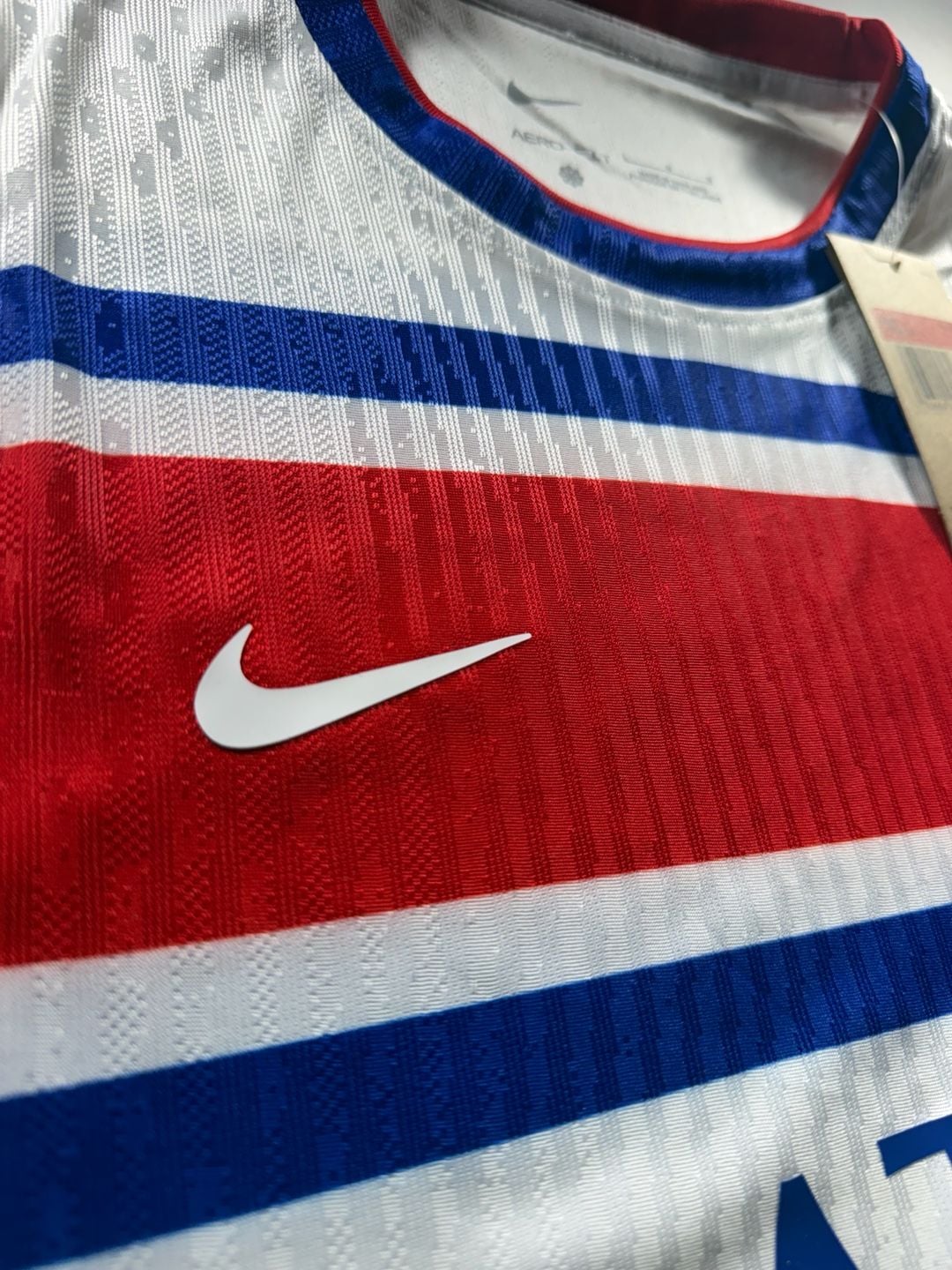 Nike Paris Saint-Germain 2026/2027 Academy Pro Pre-Match Training Jersey 5