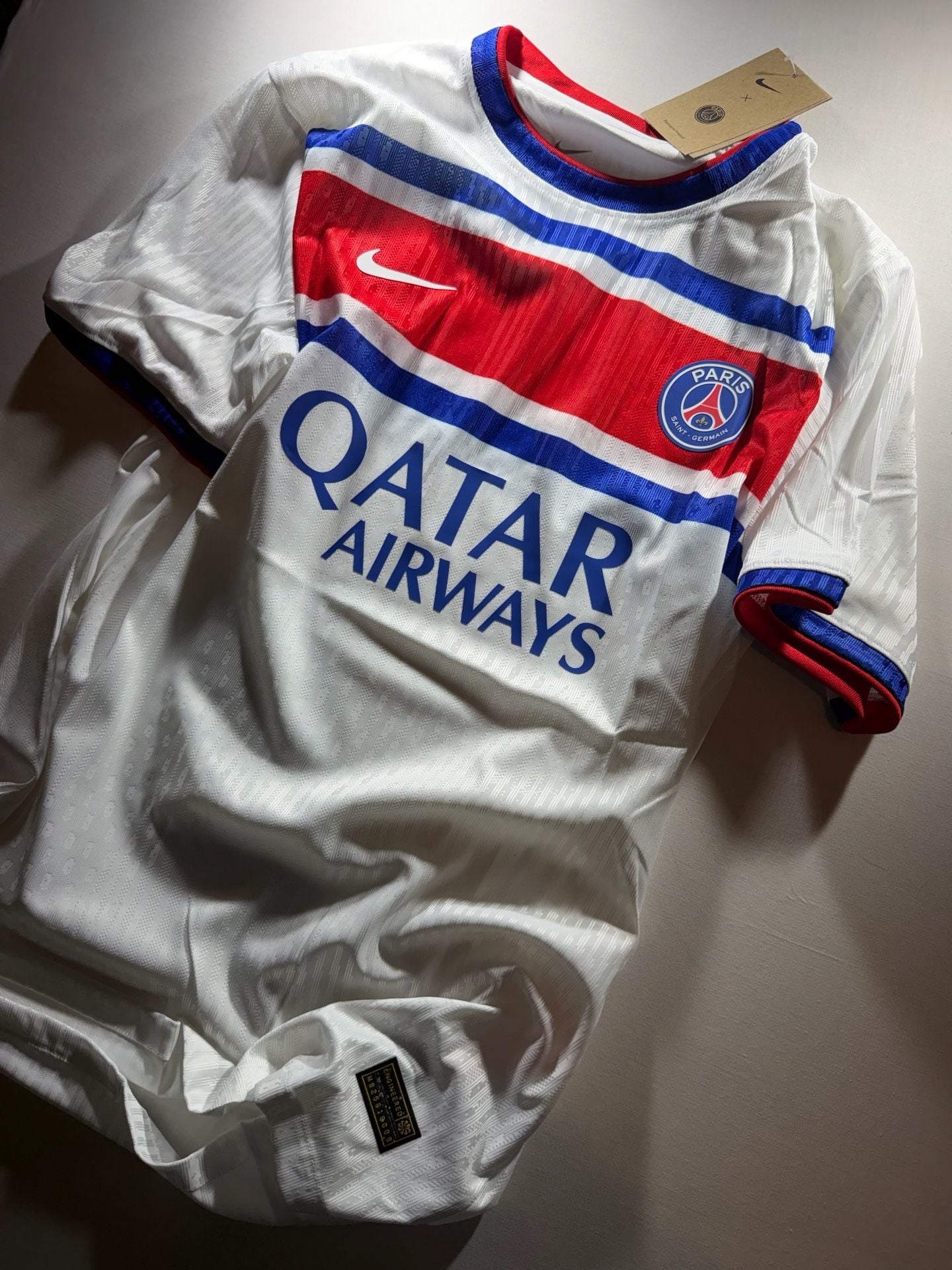 Nike Paris Saint-Germain 2026/2027 Academy Pro Pre-Match Training Jersey 14