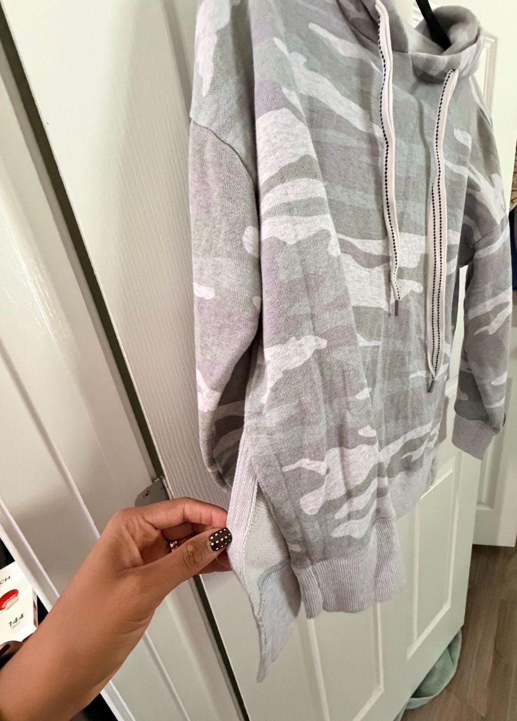 Aerie Camo Oversized Hoodie Size XS Gray Green Pullover Sweatshirt 4