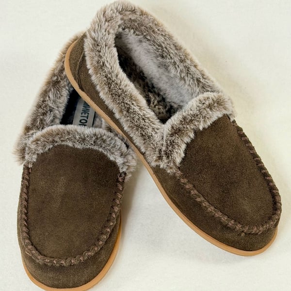 Minnetonka Leather Faux Fur Lined Slip-On Shoes Brown Women’s 9M