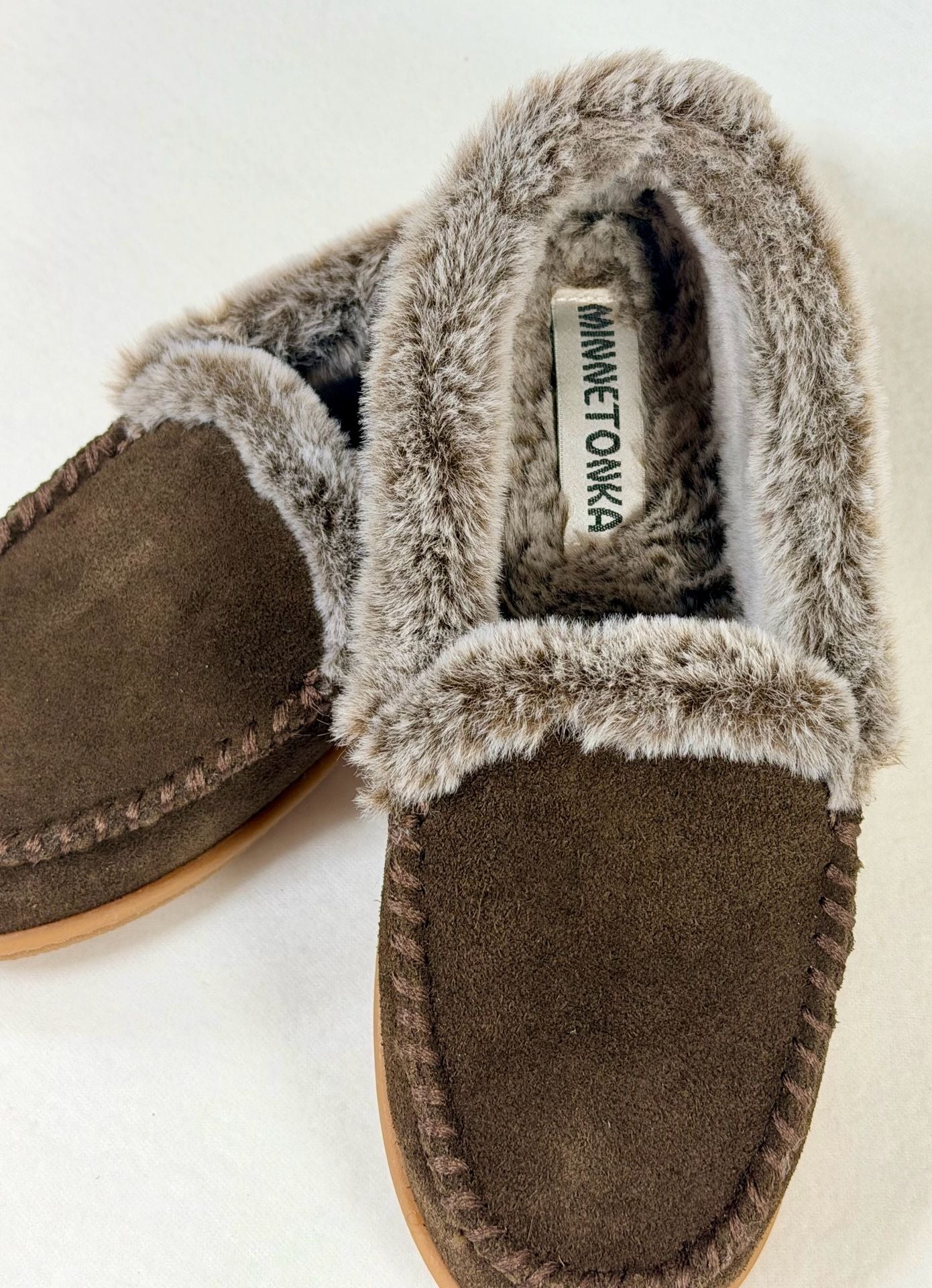 Minnetonka Leather Faux Fur Lined Slip-On Shoes Brown Women’s 9M 4