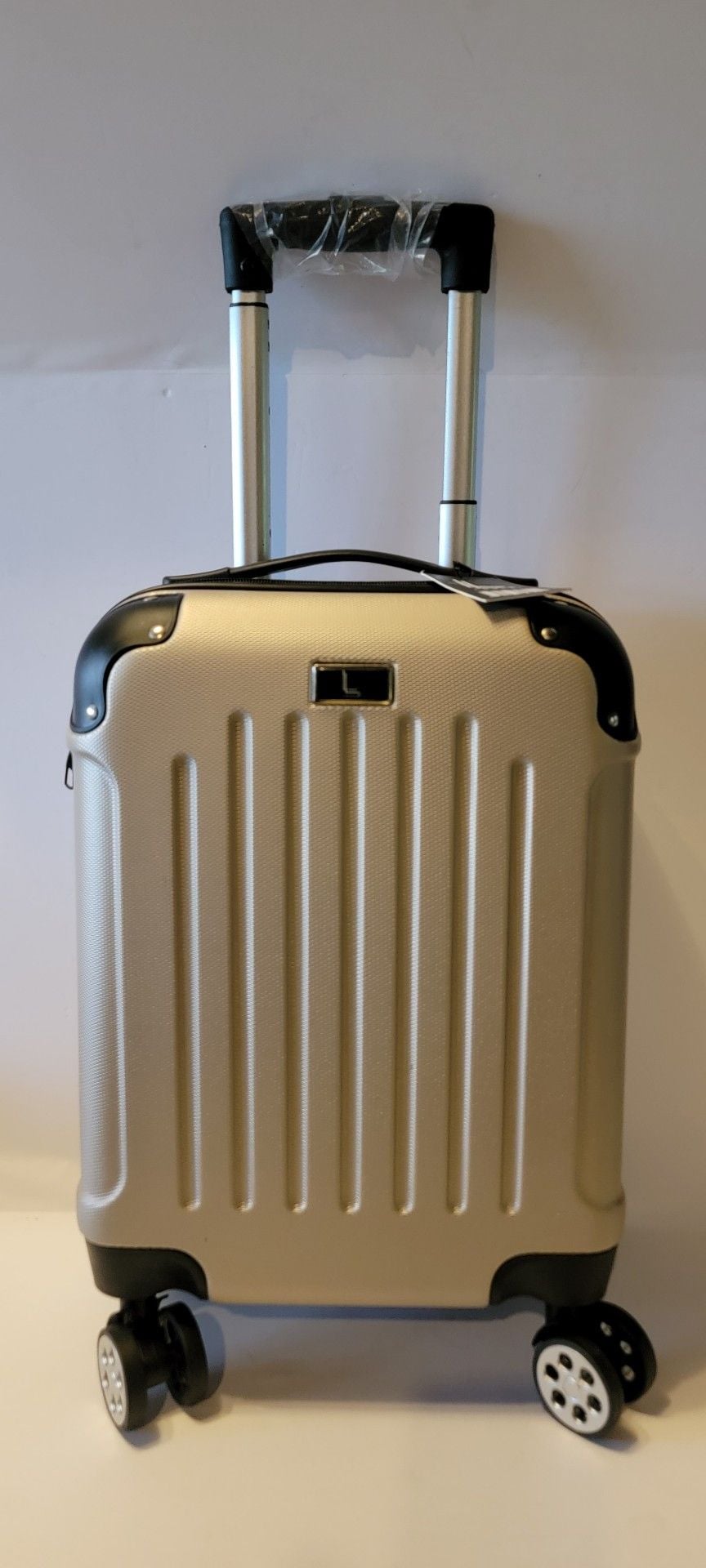 Lugg 20 Inch Skywander Lightweight Travel Cabin Bag Carry On Suitcase 11