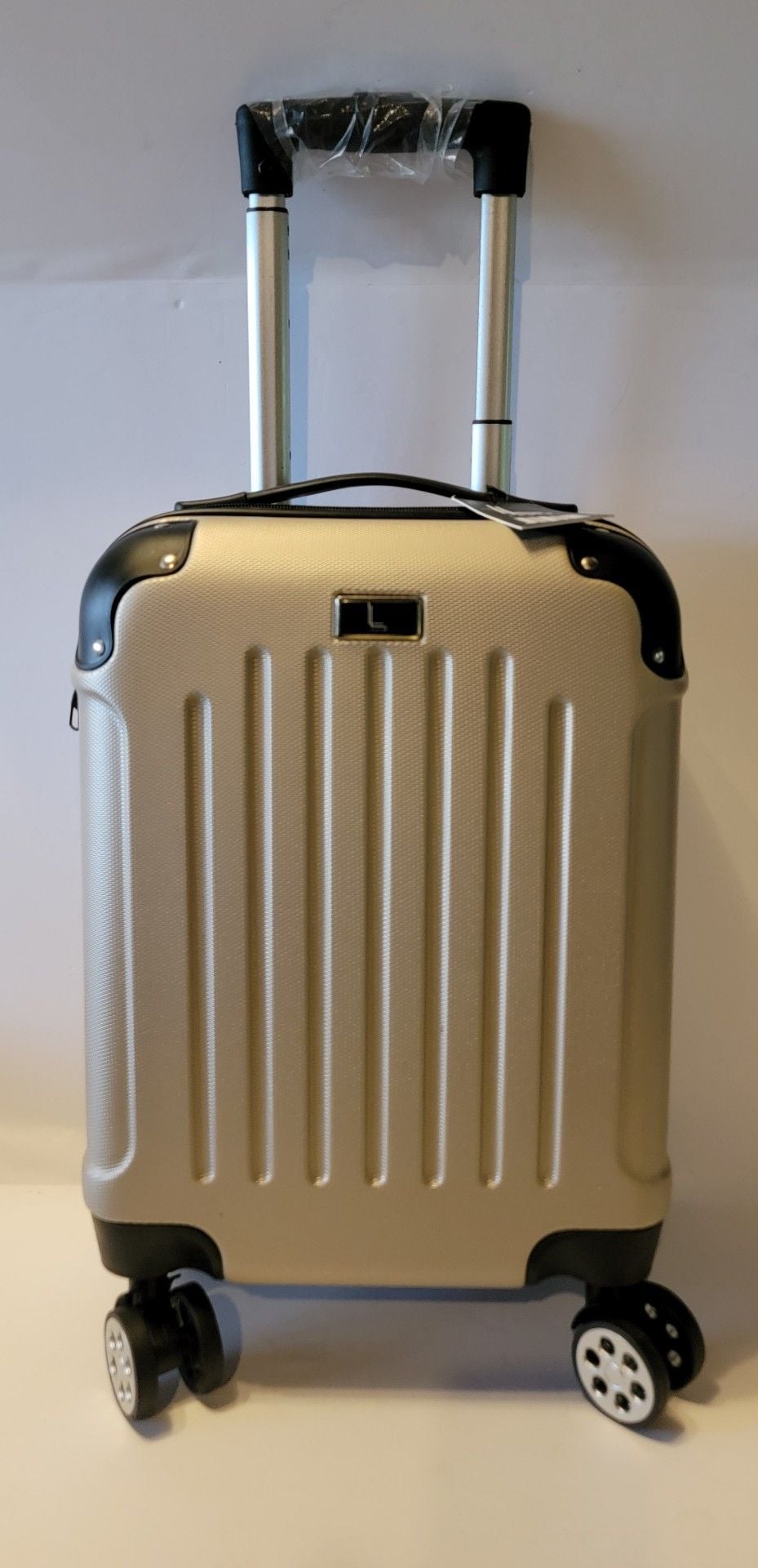 Lugg 20 Inch Skywander Lightweight Travel Cabin Bag Carry On Suitcase 12