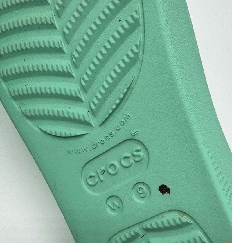 Crocs Classic Platform Slide Size W9 Green Sandals 9