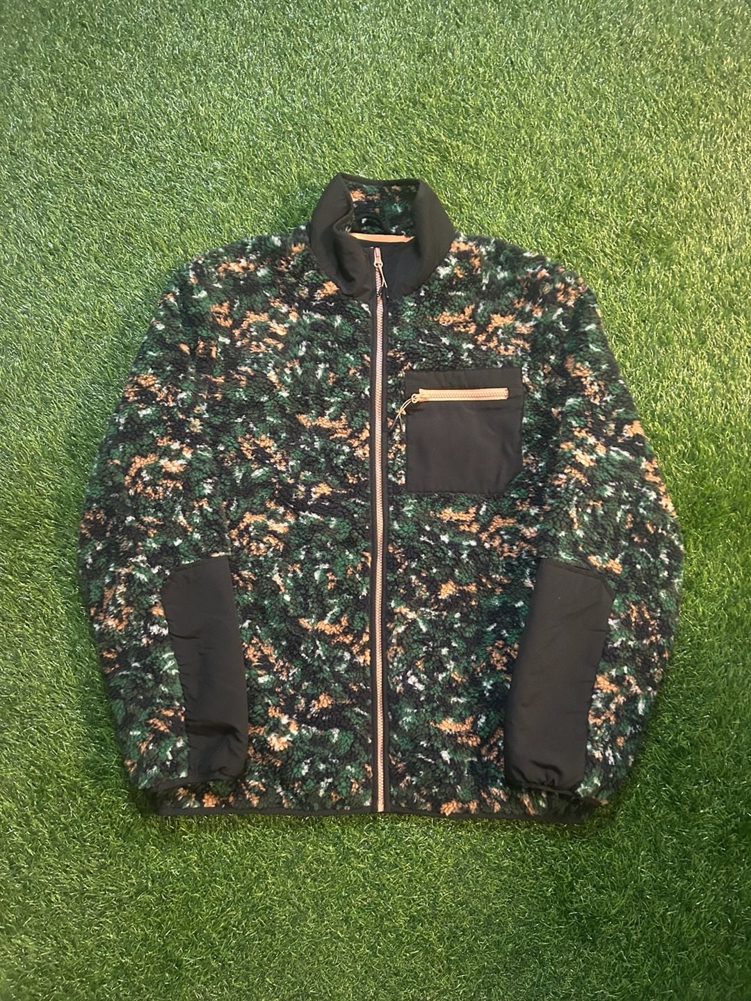 Mountain and Isles Sherpa Fleece Jacket Size M Green Camo Full Zip 2