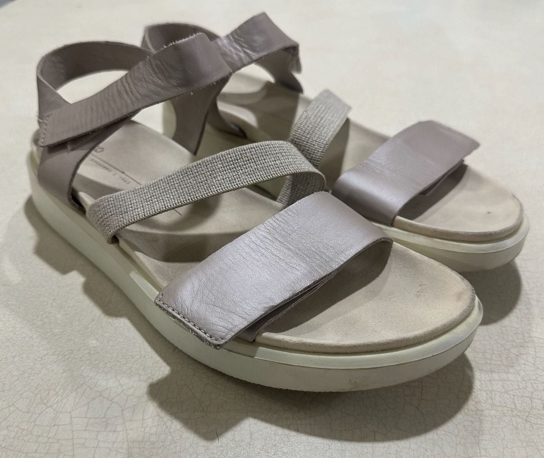 ECCO FLOWT W SANDAL WITH TWO-TONE STRAP AND DOUBLE TEAR LEATHER FOOTBED 2