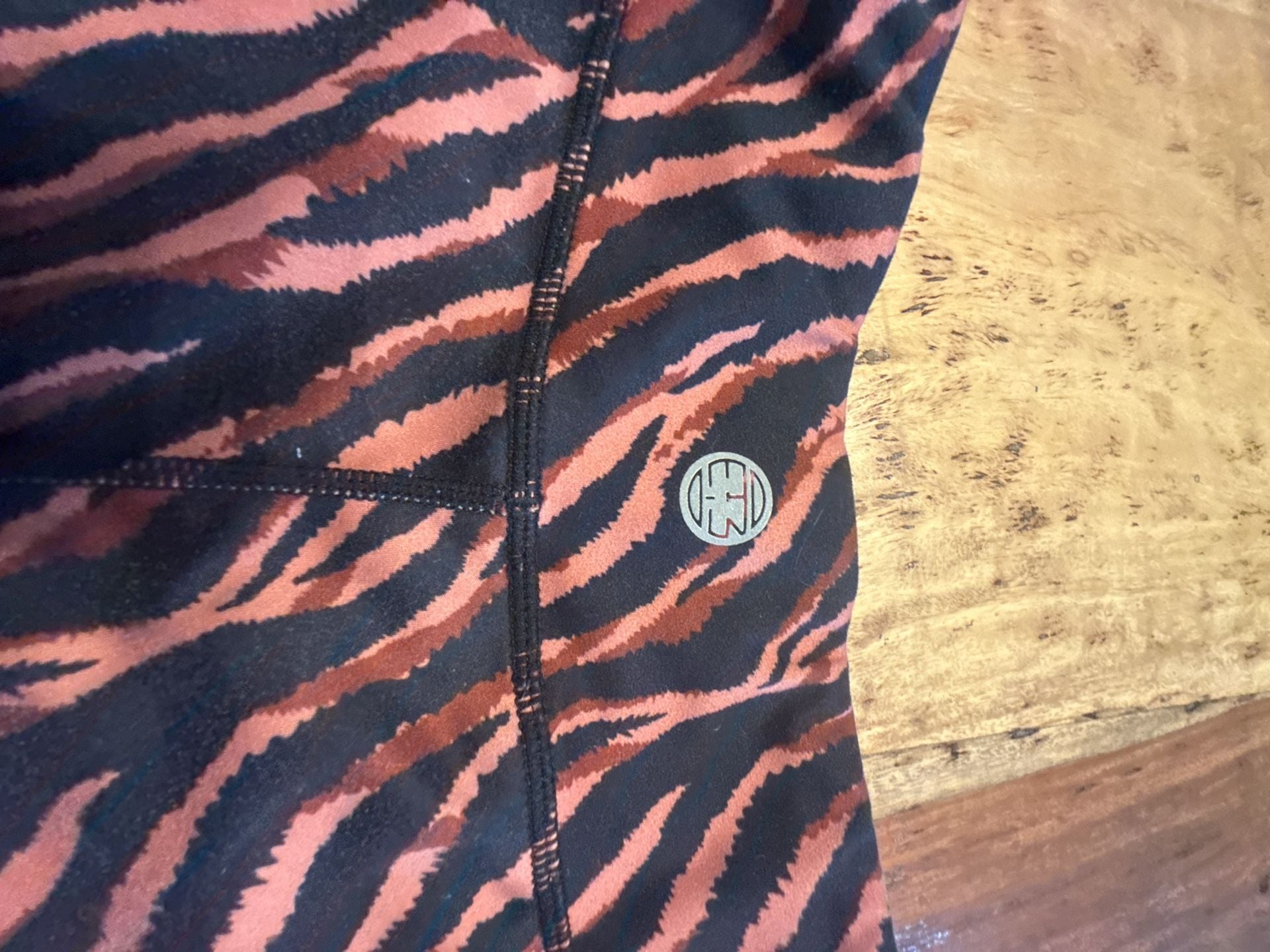 2 I A B 5-Inch No-Ride Activewear Shorts Size 8 Tiger Print animal print  8