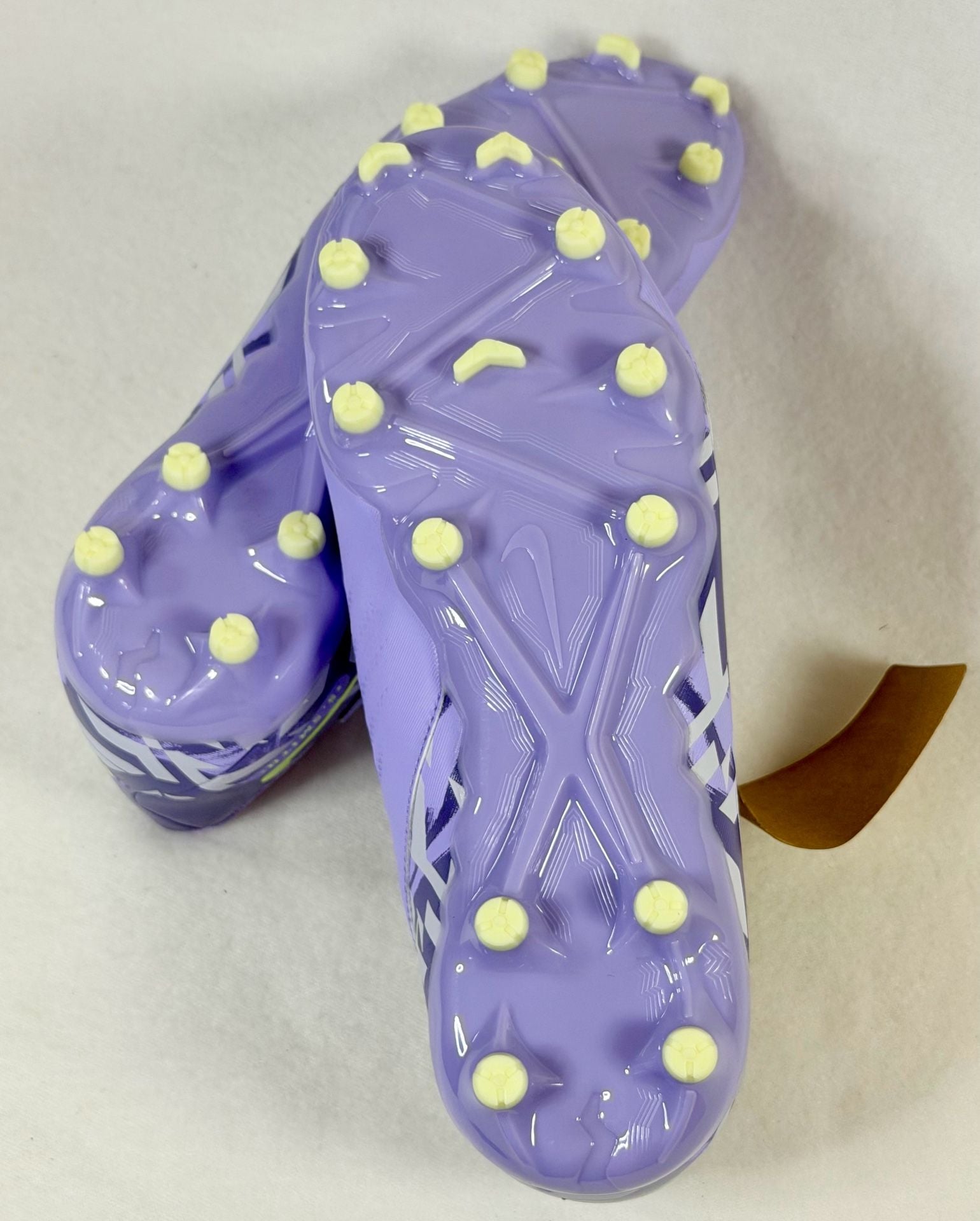 Nike Phantom GX II Academy FG/MG Soccer Cleats Size 6Youth Purple 8