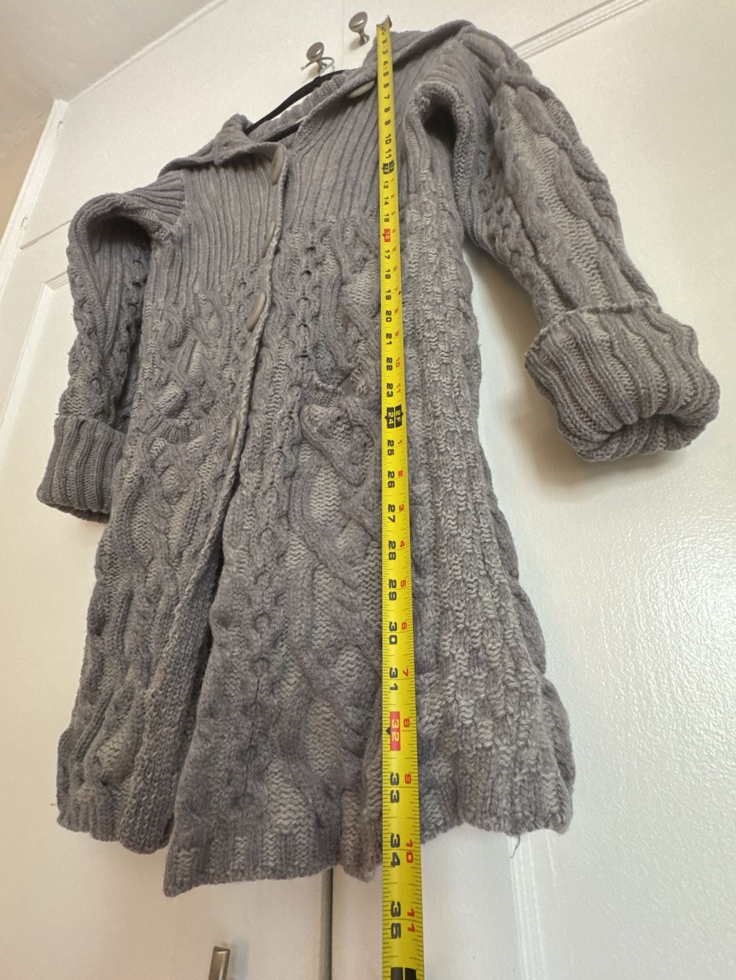 Aran Crafts Cardigan 100% Merino Wool Chunky Size XS Lavender Gray Cable Knit Long Hooded Sweater 3