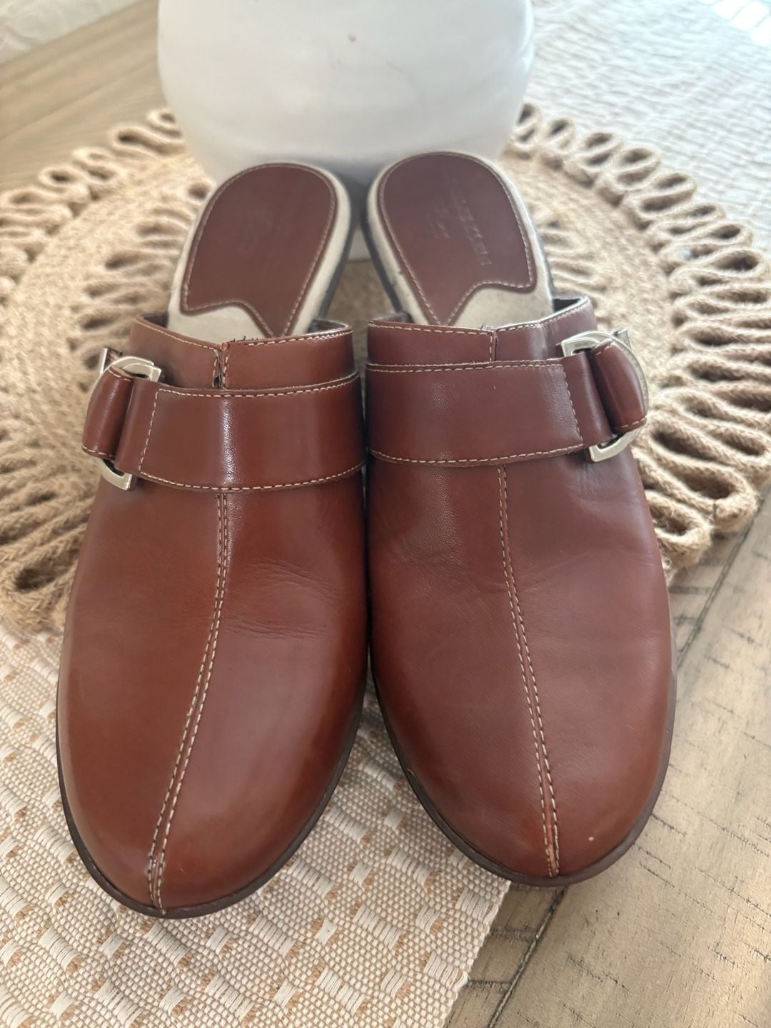 Anne Klein Brown Leather Buckle Wedge Mules Slides size 8 6