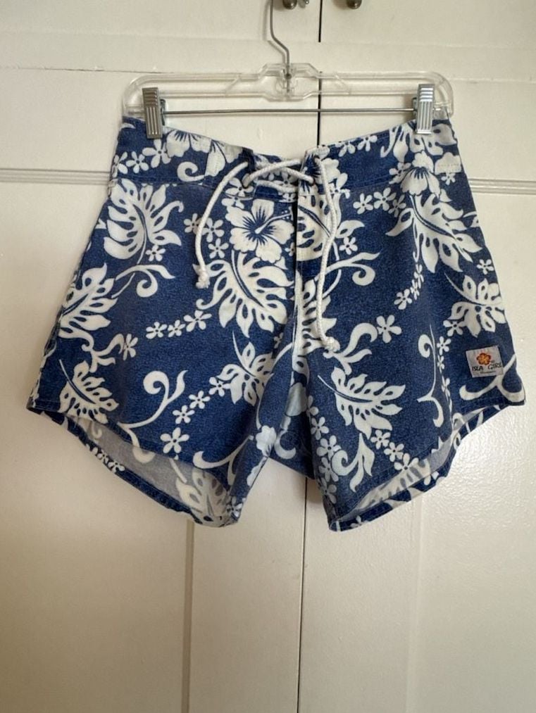 Isla Girl Board Shorts Blue White Hawaiian Hibiscus Floral Print Surf Swimwear Beach Vacation 2