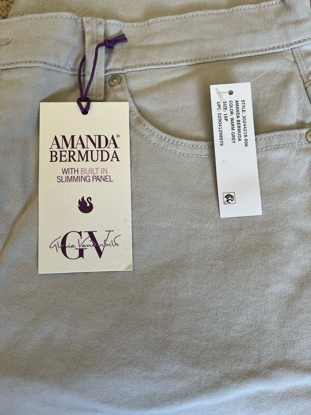 Gloria Vanderbilt Amanda Bermuda Shorts Size 16P Warm Grey Slimming Panel 11