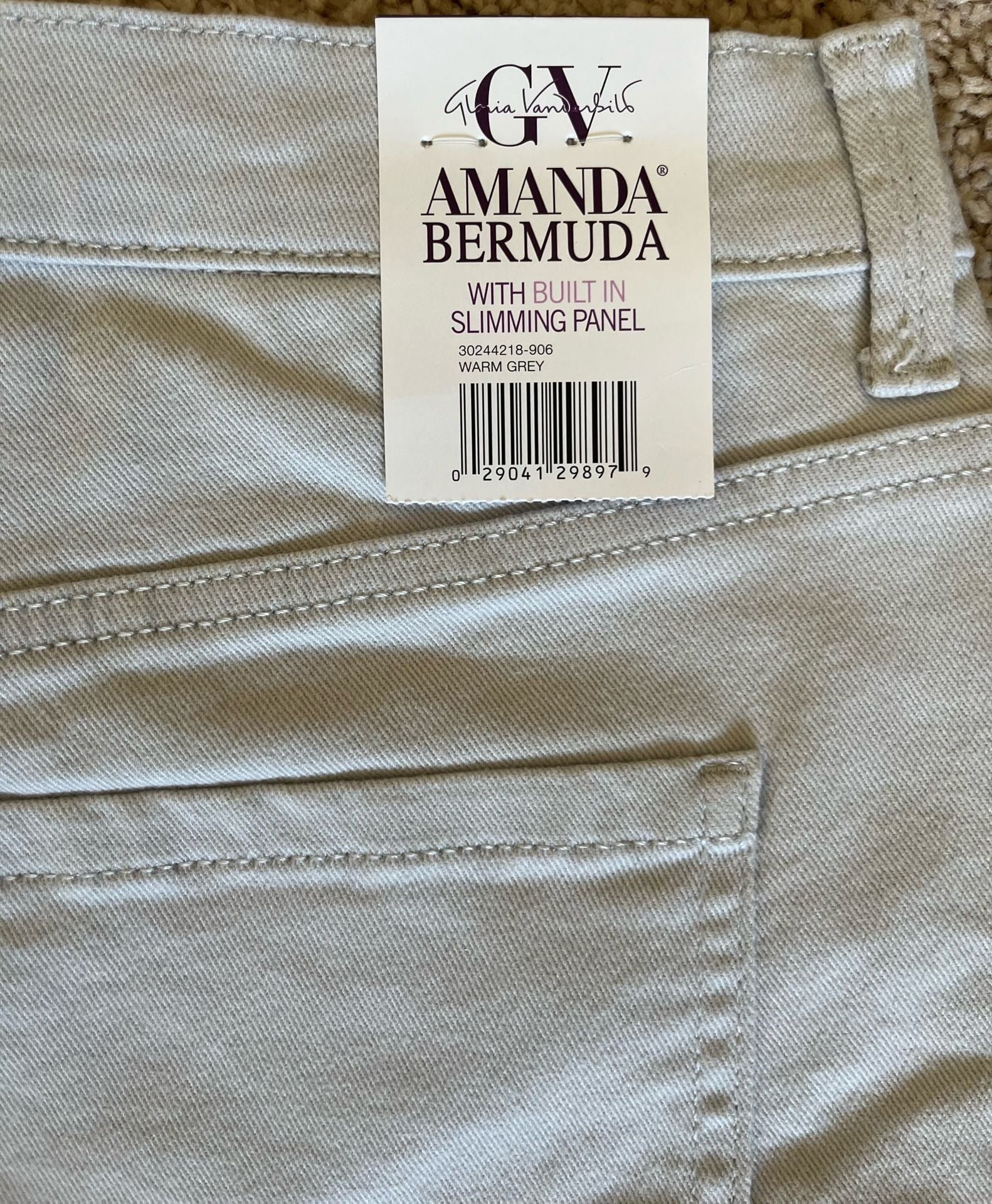 Gloria Vanderbilt Amanda Bermuda Shorts Size 16P Warm Grey Slimming Panel 13
