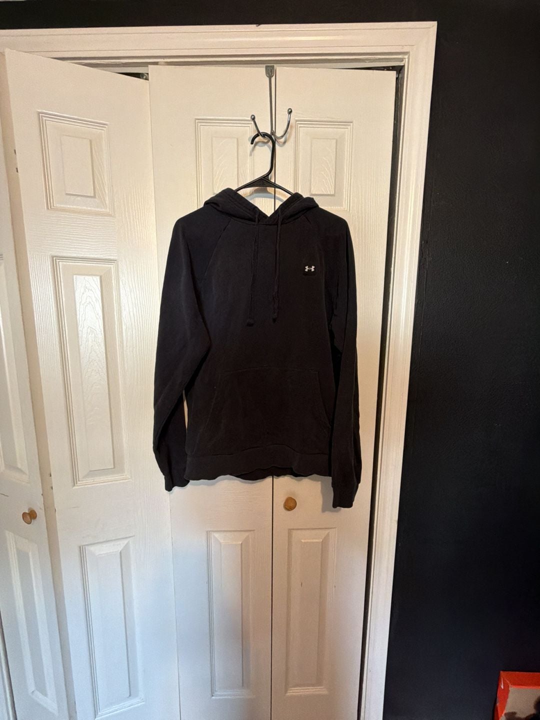 Under Armour Hoodie Size MD Black Pullover Fleece 2