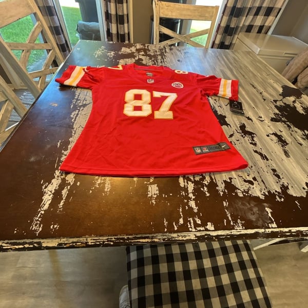 Ladies Nike Kansas City Chiefs  Kelce 87 Jersey New With Tags