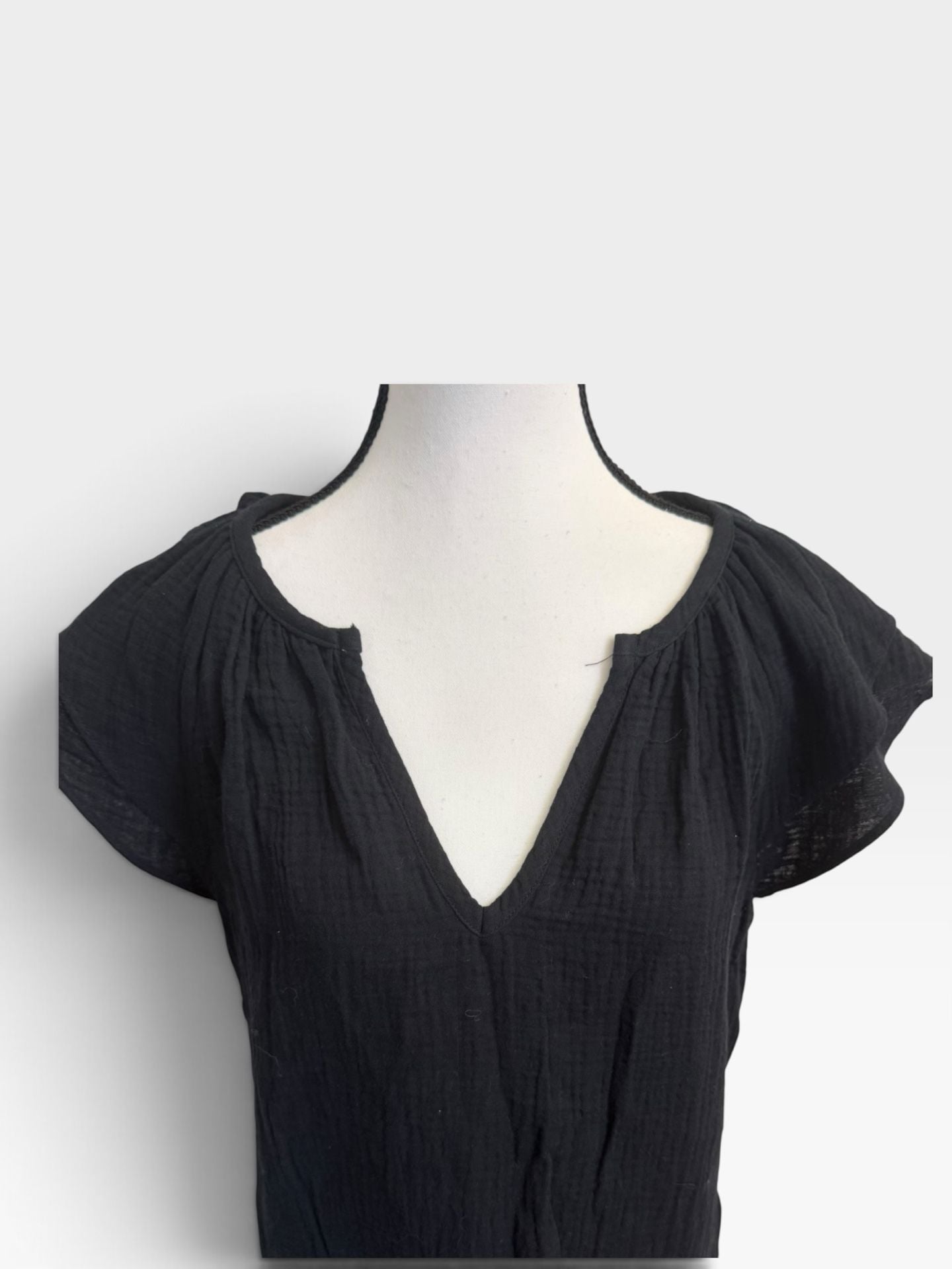 NWT GIBSONLOOK Flutter Sleeve Woven Blouse (Women) Size Medium 8